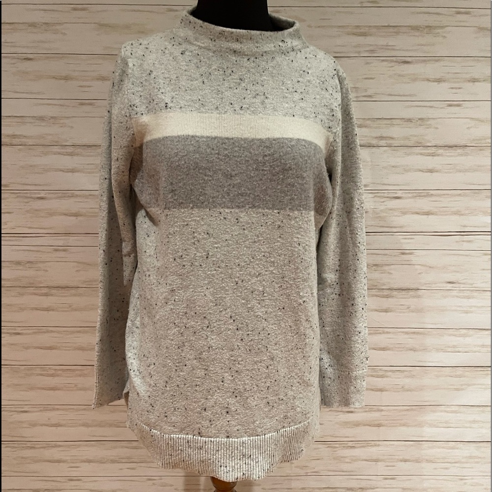 EUC!  Loft sweater